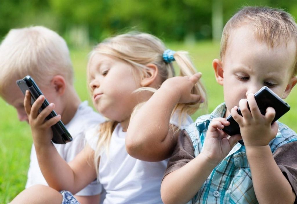 djeca mobitel